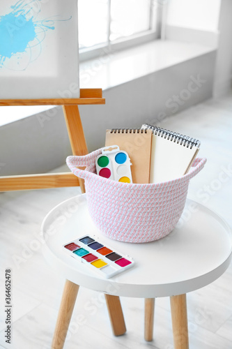 Children's art supplies wit...