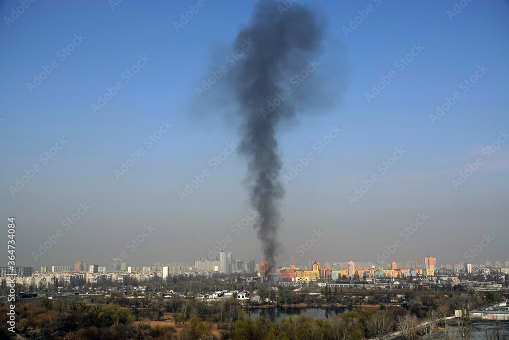 Fire in one of the buildings of the city of Kiev Fire in one of the buildings of the city of Kiev
