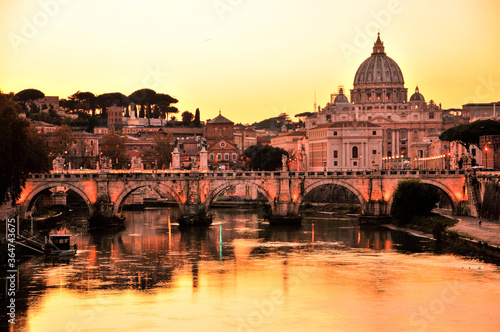 ローマの絶景 A very beautiful riverside view of Rome