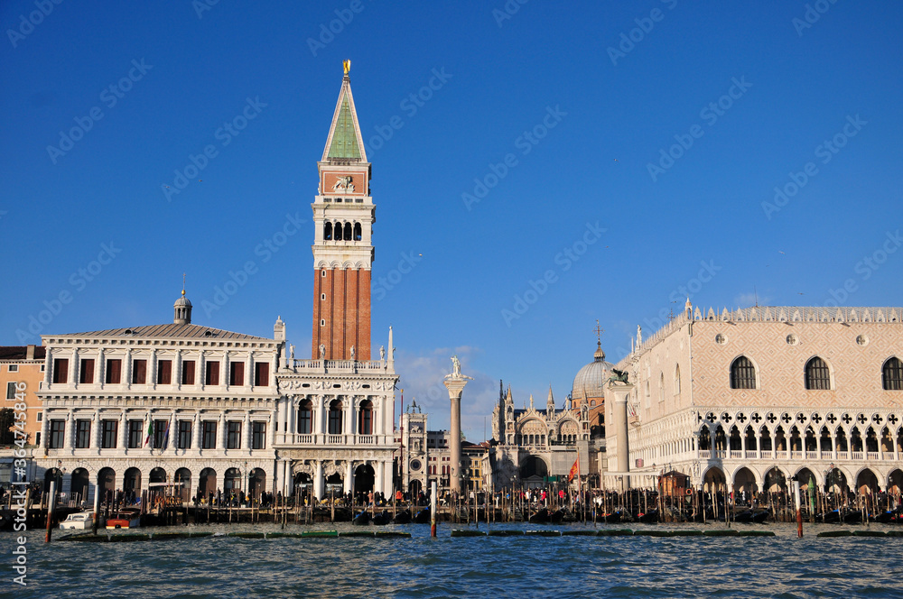 ベネチアの街並み　Famous and beautiful cityscape of Venice