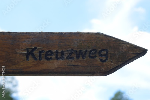 Schild Kreuzweg photo