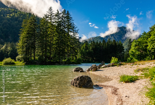 Lago del Predil Lât di Rabil Predilsee Raibl Seebachtal Raibler See Tarvisio Italien Bergsee Spiegelung Idyll Kulisse Alpen Berge Panorama Insel Tannen Bäume Wald türkis klar grün  photo