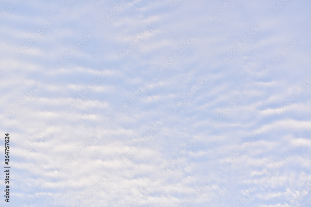 Obraz premium Beautiful blue sky with clouds in background