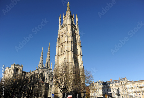 La tour Pey Berland et la cathédrale de Saint André, Bordeaux Gironde France photo