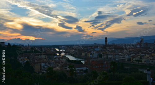 Coucher de soleil vue Panoramique Florence Toscane Italie © Marc