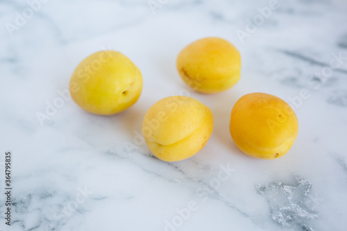 Whole and Half Apricots
