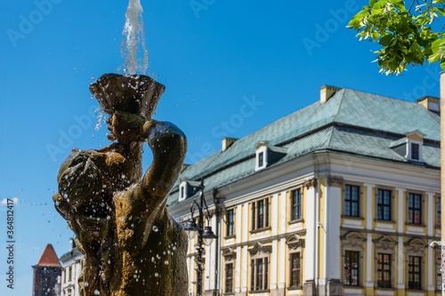 Obraz na płótnie Fontanna -postać kobieca w salonie