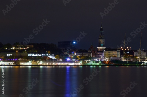 Hamburg port - Landungsbr  cken - during night