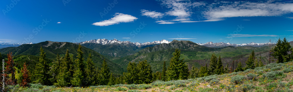 North Cascade Mountain Range