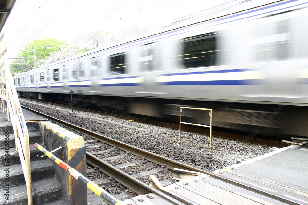 Naklejka premium 電車プラットフォーム