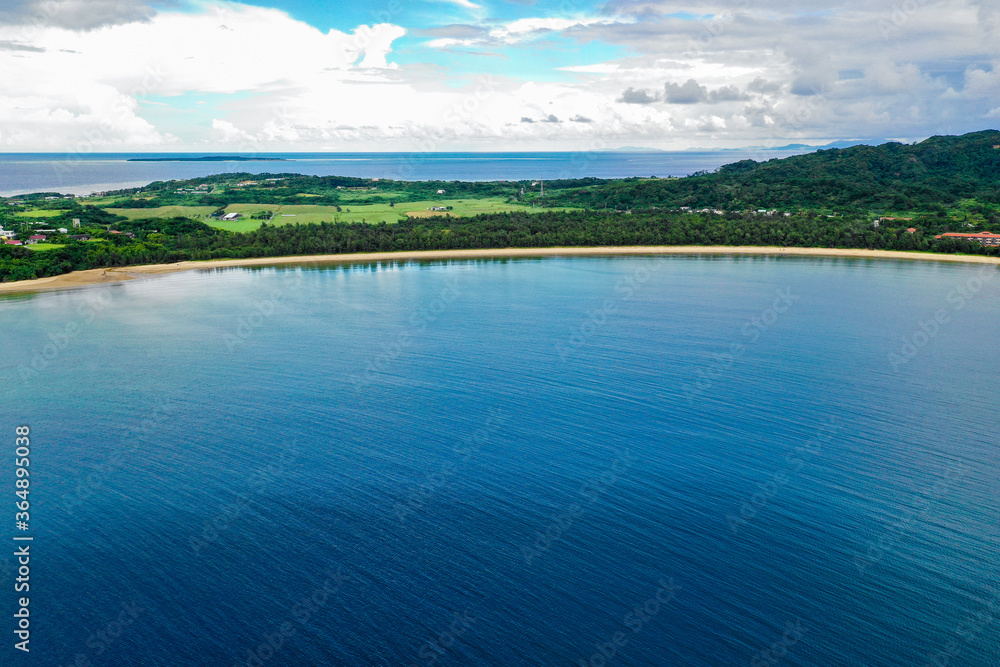 Fototapeta premium 西表島 トゥドゥマリの浜