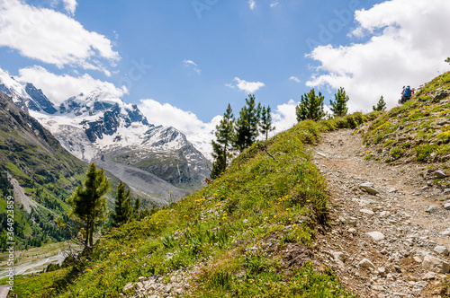 Val Roseg, Piz Roseg, Ova da Roseg, Rosegbach, Piz Sella, Piz Glüschaint, tschiervagletscher, Wanderweg, Berninagruppe, Oberengadin, Murtèl, Alpen, Sommer, Graubünden, Schweiz