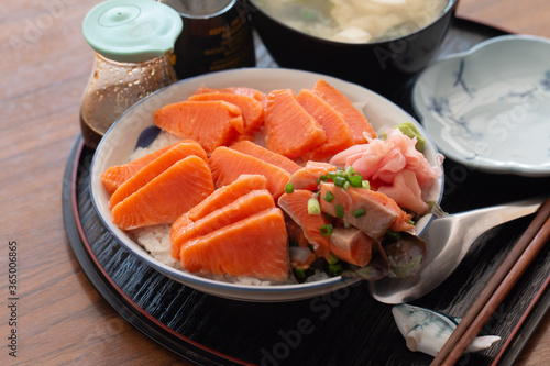 Salmon sashimi and salmon roe with rice bowl or donburi in Japanese style food