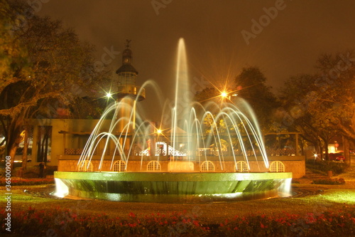 The fountain at dusk. Curitiba, Paraná, Brazil.