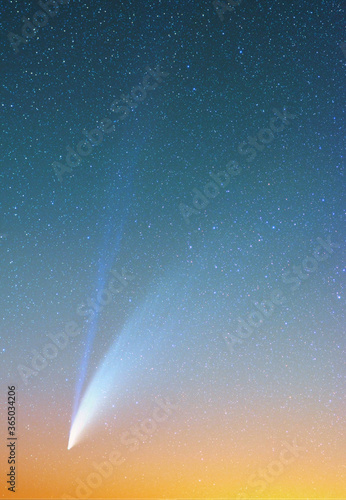 Kometa C/2020 F3 NOEWISE na wieczornym niebie w dniu 14.07.2020 roku