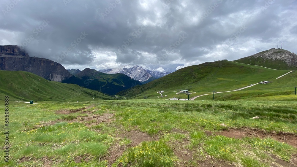 Fototapeta premium mountain landscape in the alps