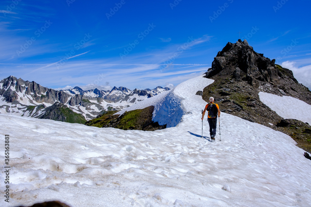 Verso la vetta della Nufenenstock, Alpi Lepontine, Svizzera Verso la vetta della Nufenenstock, Alpi Lepontine, Svizzera