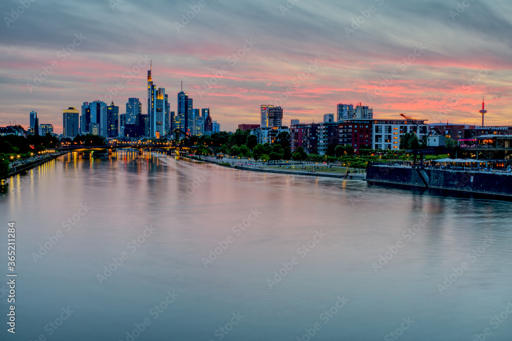 Obraz premium Frankfurt Skyline Golden Hour