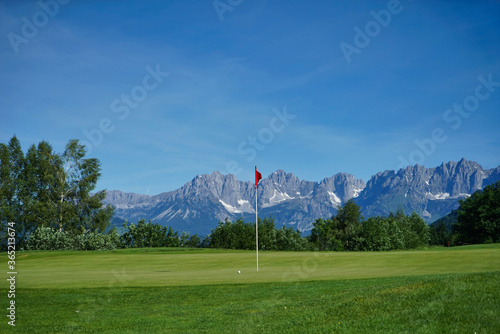 Cuadro en lienzo Golfplatz am Wilden Kaiser, Kitzbühel, Österreich