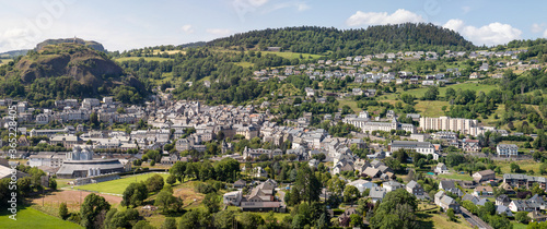 Panorama de Murat : cité de caractère dans le Cantal - Auvergne réalisé depuis Albepierre-Bredons