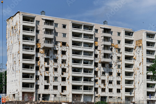 Obraz na płótnie The demolition apartment building in Espoo, Finland. w salonie