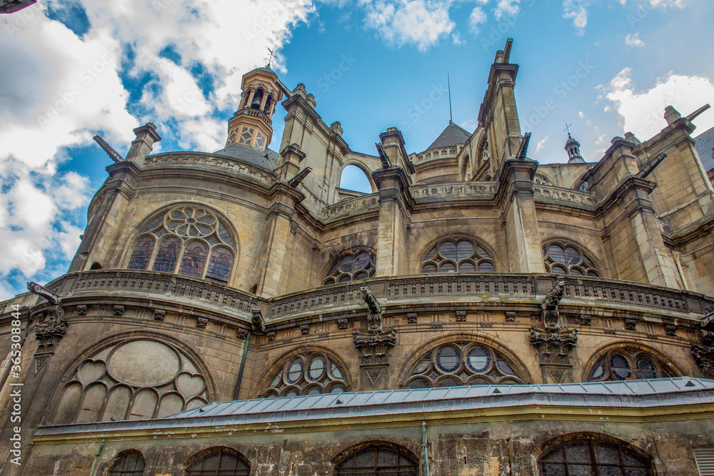 Amazing architecture of Notre Dame de Paris (before fiire.)