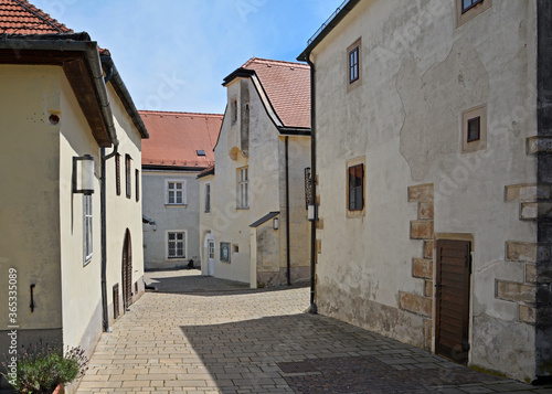 Heiligenstadt in Wien, historischer Ortskern bei der Kirche St. Jakob photo