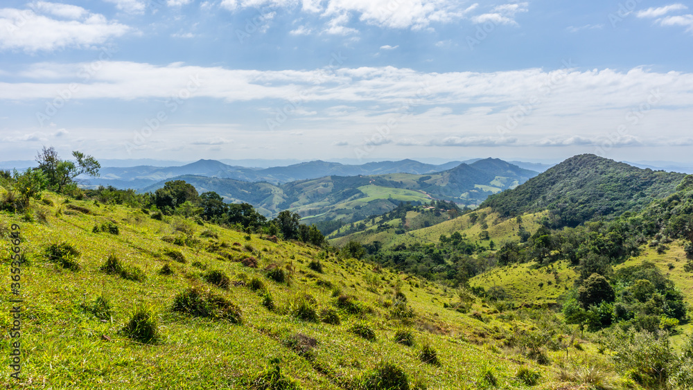 Obraz premium beautiful mountains in brazil, a view of the state of minas gerais