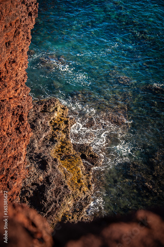 Pu'u Pehe, Sweetheart Rock, Lanai, Hawaii, Hulopoe Beach Park photo