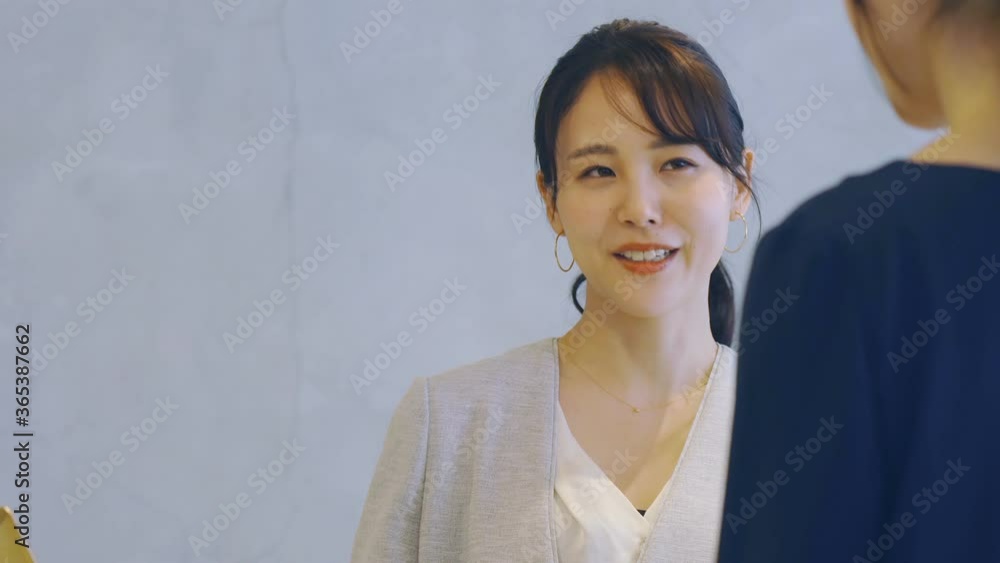 受付　フロント　会計