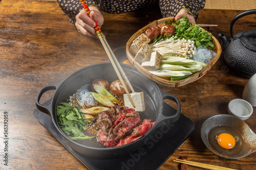 和牛すきやき Tasty sukiyaki Japanese cuisine