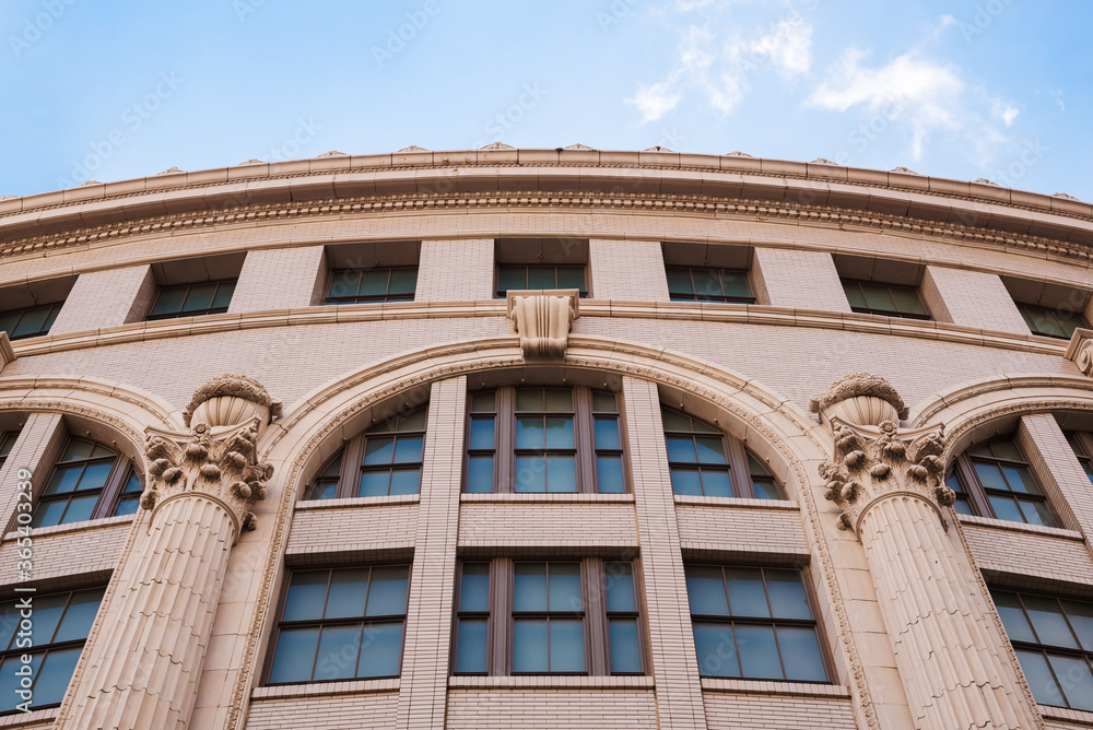 Obraz premium Beautiful exterior architecture with clear sky of ancient classical building in Osaka,Japan.