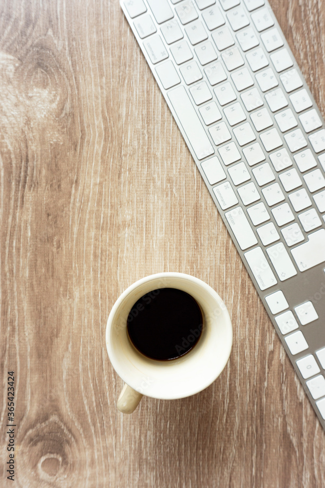 A computer and a cup of coffee. Work, business, telework, job, etc. パソコンと飲みかけのコーヒー、仕事、ビジネス、テレワーク、ジョブなど A computer and a cup of coffee. Work, business, telework, job, etc. パソコンと飲みかけのコーヒー、仕事、ビジネス、テレワーク、ジョブなど