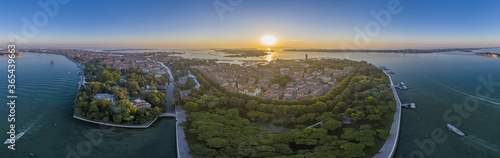 Obraz na płótnie Aerial panorama of the lagoon of Venice and Lido island during sunrise