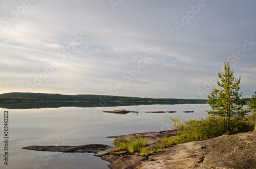 Lake shore in Karelia. © Андрей Медведев