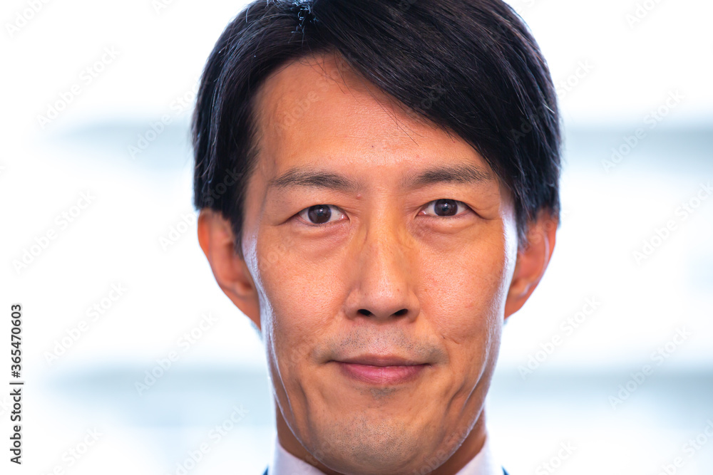 Obraz premium 信頼性と堅実性のありそうな弁護士（士業）のポートレート