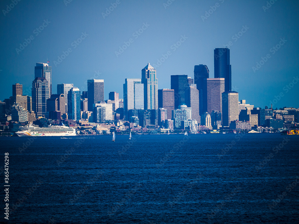 Naklejka premium Seattle Skyline from Puget Sound in Washington State USA