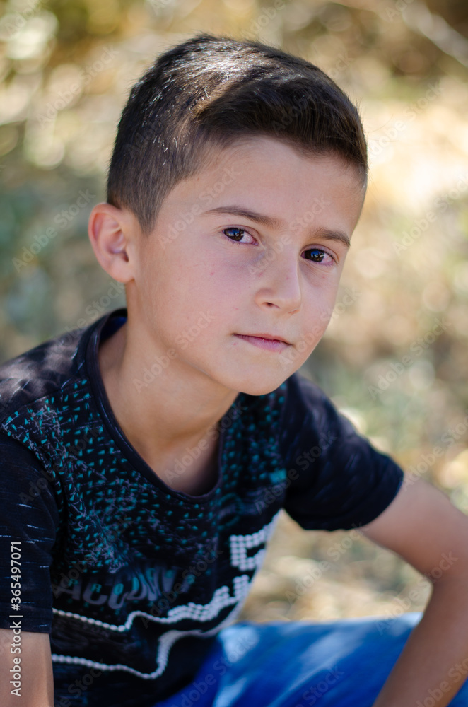 handsome boy model in black shirt, natural background
handsome boy model in black shirt, natural background