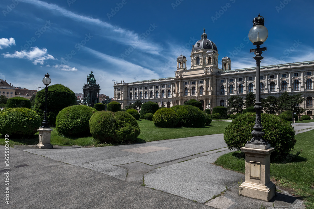 Fototapeta premium Historic Building Of The Museum Of Natural History Beneath The Sculpture And Memorial For Empress Maria Theresia In The Inner City Of Vienna In Austria