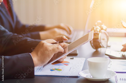Принти на полотні Business groups and investors are discussing investments and summarizing annual results in the meeting room