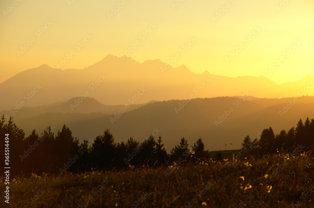 tatry z litmanowej zachód słońca tatry z litmanowej zachód słońca
