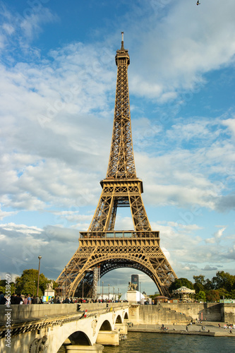 Eiffel tower from Seine