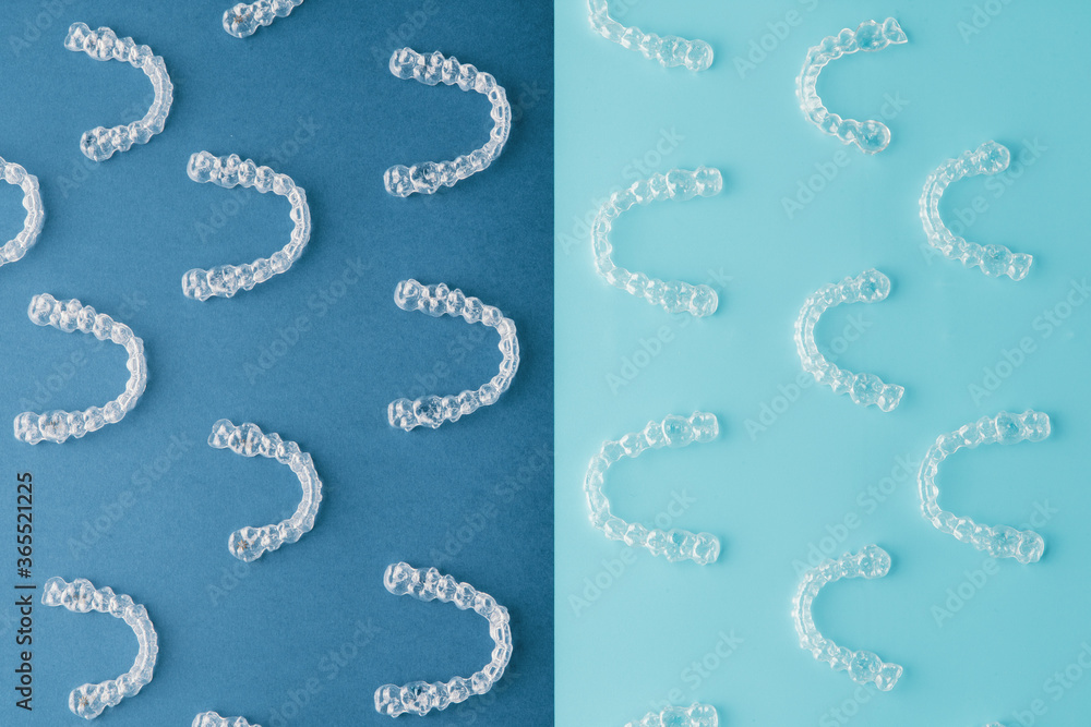 Transparent invisible dental aligners or braces aplicable for an orthodontic dental treatment Transparent invisible dental aligners or braces aplicable for an orthodontic dental treatment