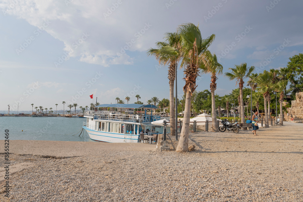 Obraz premium Side, Turkey boats, ships stand on a pier in the sea bay