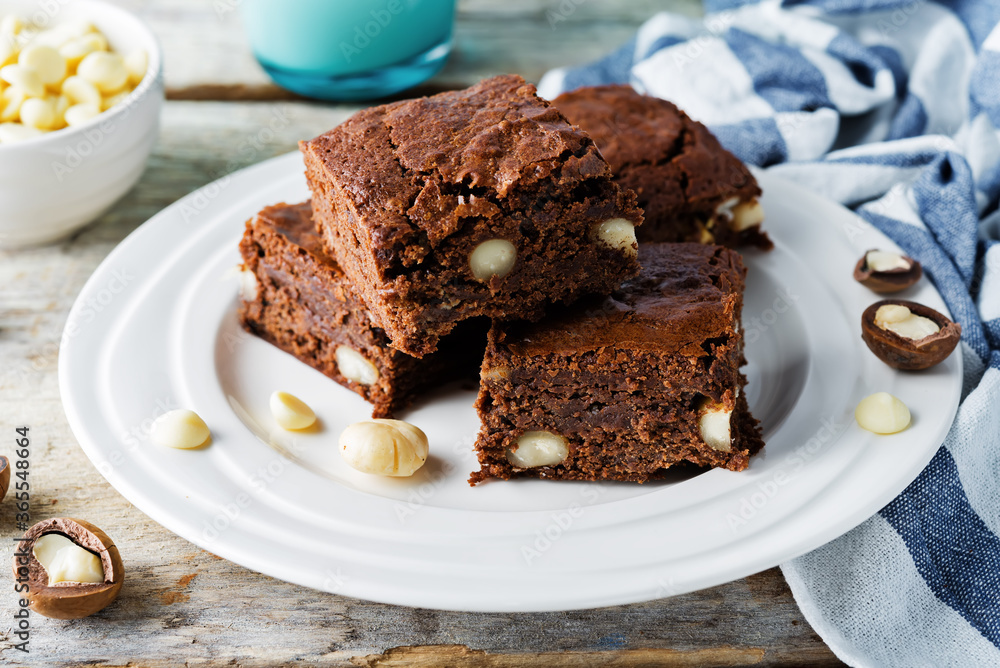 White chocolate chips macadamia brownie White chocolate chips macadamia brownie