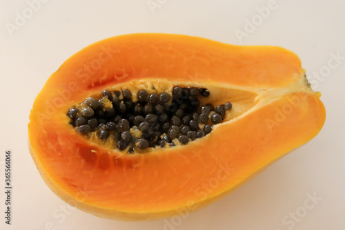 A delicious papaya, a fruit rich in fiber and nutrients.