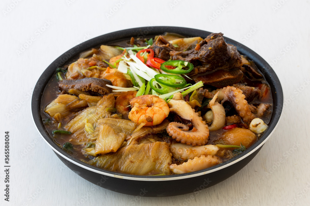 Braised Short Ribs and Seafood - Korean Food Hamul Galbi jjim Braised Short Ribs and Seafood - Korean Food Hamul Galbi jjim