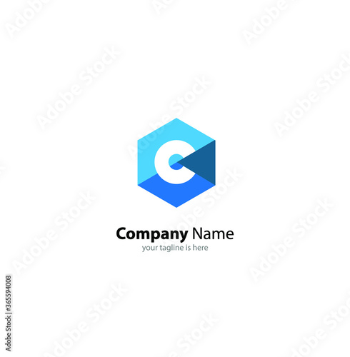 the simple elegant logo of letter C with white background Free Download the simple elegant logo of letter C with white background - GFXLoad
