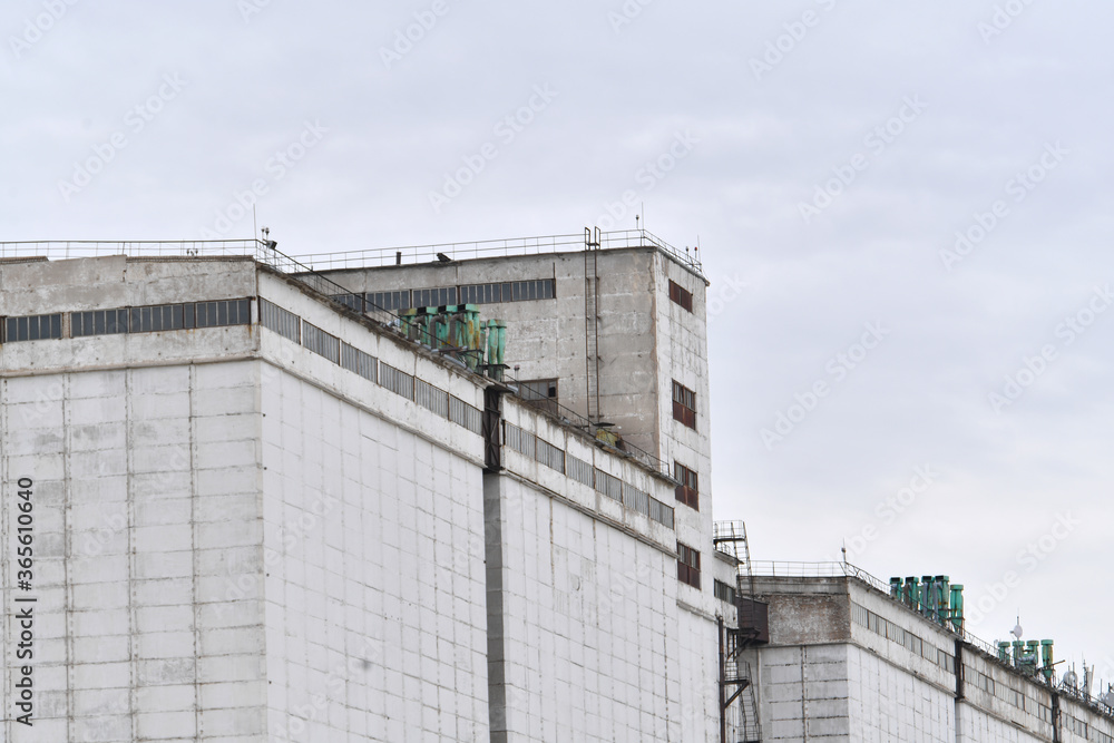 building, sky, architecture, industry, industrial, silo, blue, house, factory, construction, city, agriculture, plant, farm, silos, storage, clouds, business, metal, urban, grain, old, wall, roof, win