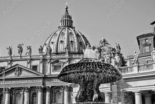 cupola#basilica#fontana#san pietro#roma